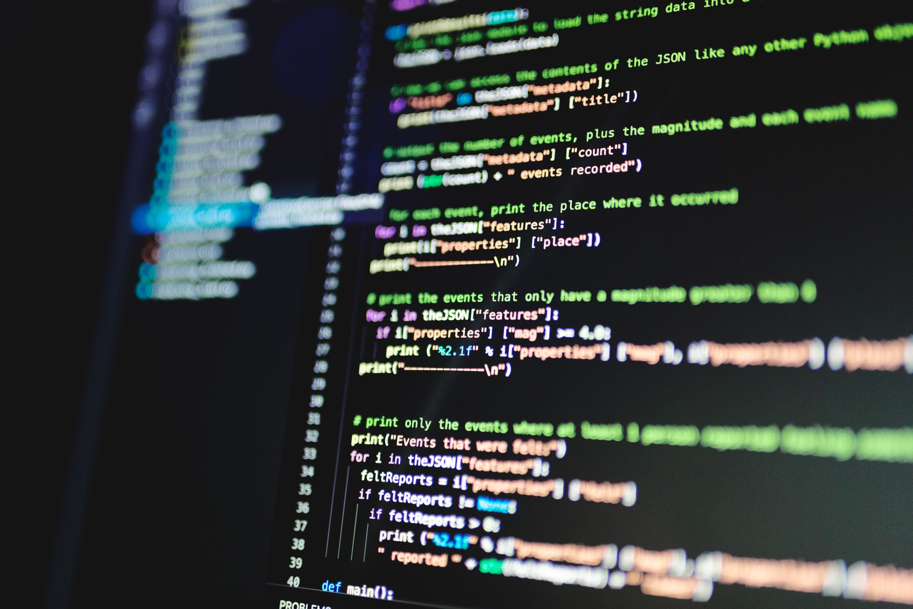 Structured data markup describing a real estate professional